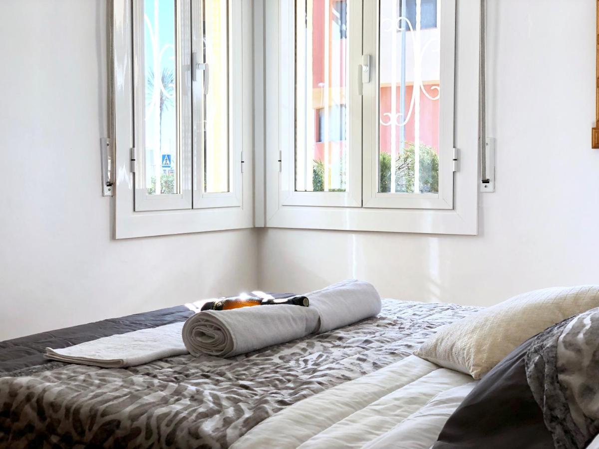 Apartament Amb Jardi A La Platja D'Empuriabrava Εξωτερικό φωτογραφία